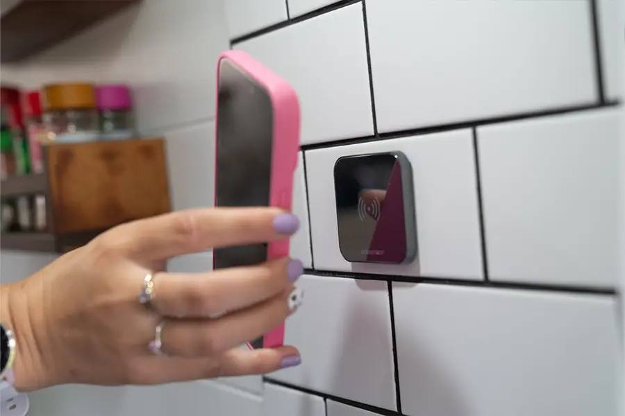 upload-Wireless_Charging-SC-CW-14G-Scanstrut_SC-CW-14G_Ultra_-03._m0_w900_h600_c1_b__pcenter_q80_.webp