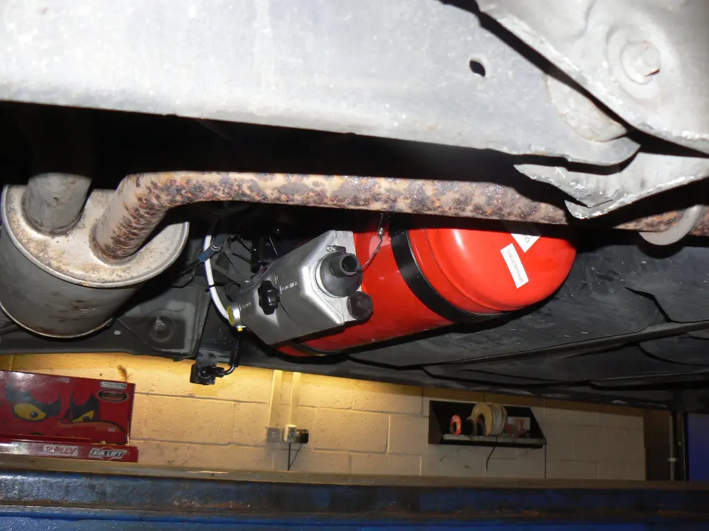 Nissan Primastar 20ltr/8kg Underfloor Vapour Caratank Kit - 8402(3)