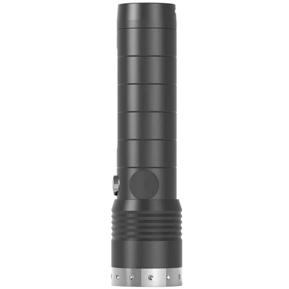 led-lenser-mt14-stood_1024x@2x.webp
