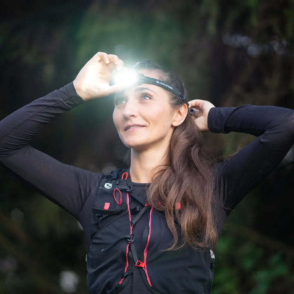led-lenser-neo9r-action_1024x@2x.webp