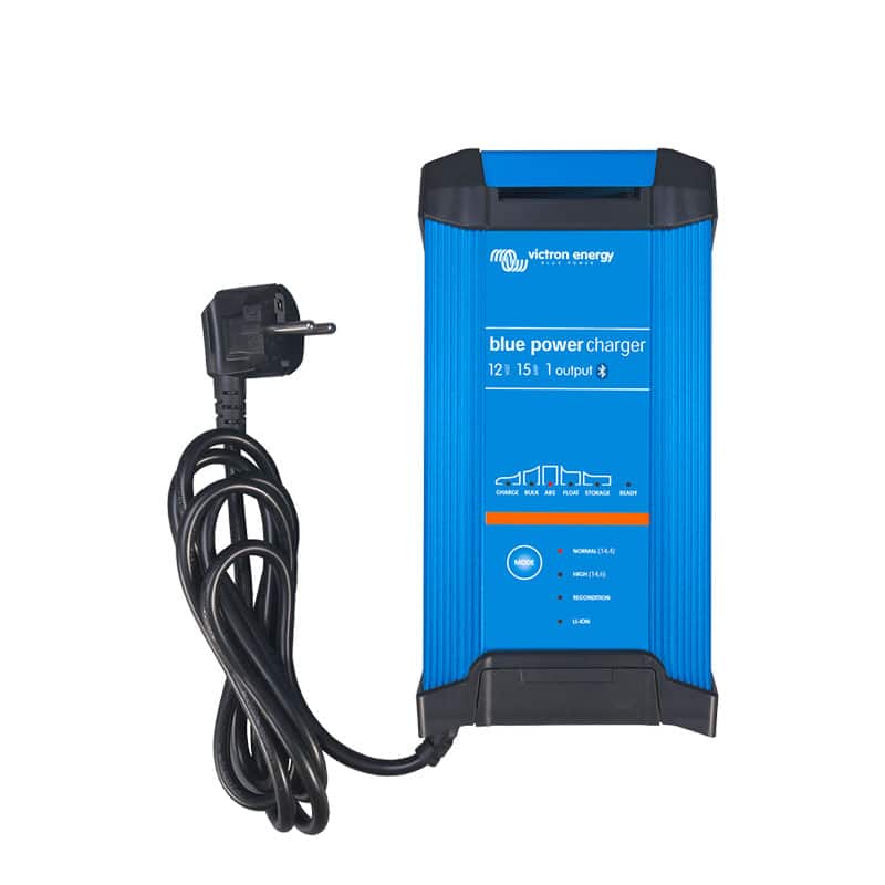 Victron Energy Blue Smart IP22 Charger 12/15(1) 230V CEE 7/7   BPC121542002