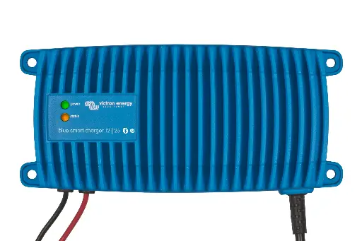 [112069] Victron Energy Blue Smart IP67 Charger 12/25(1) 230V UK   BPC122547026